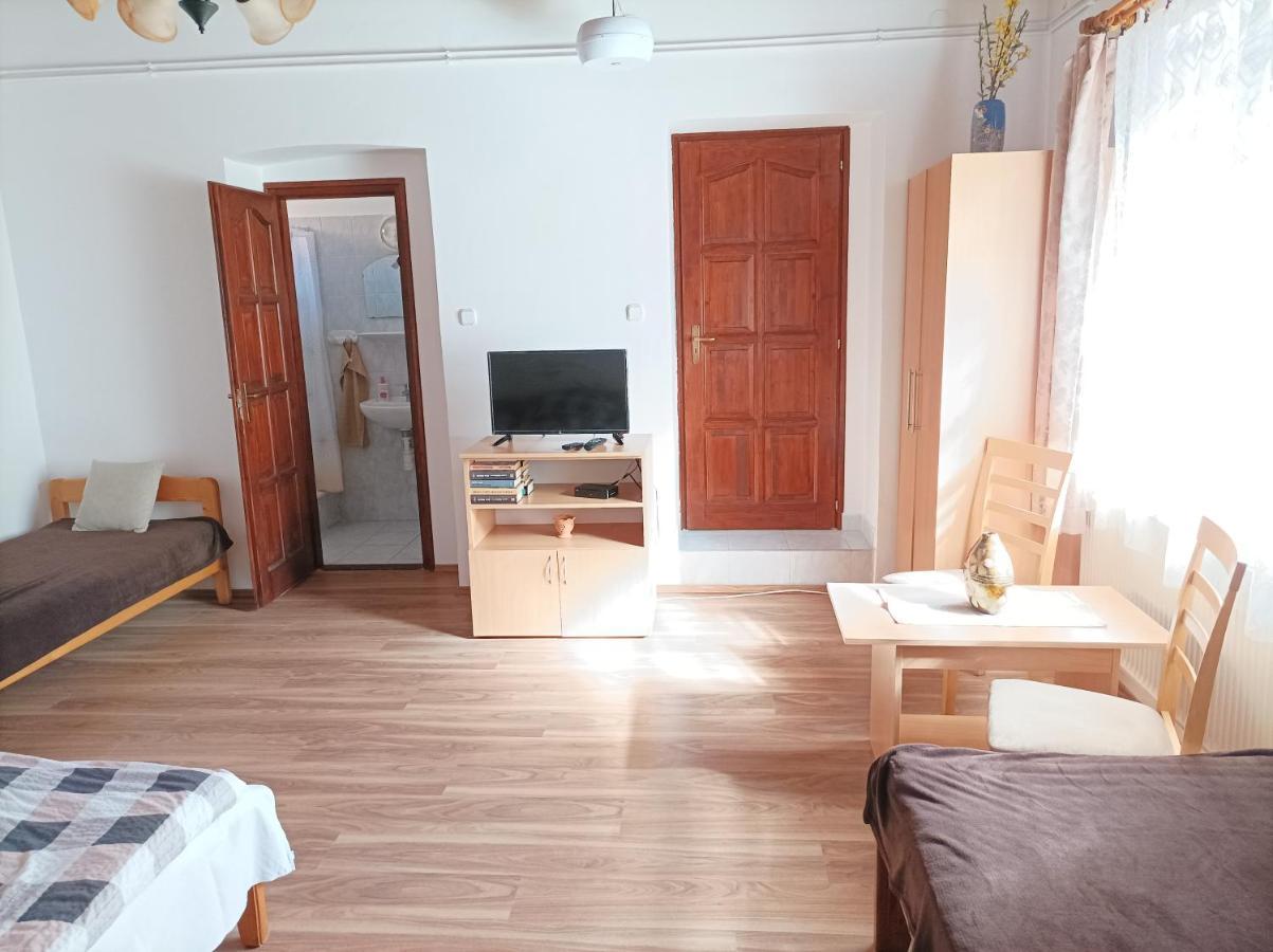Kemences Vendeghaz Ξενοδοχείο Mikohaza Εξωτερικό φωτογραφία